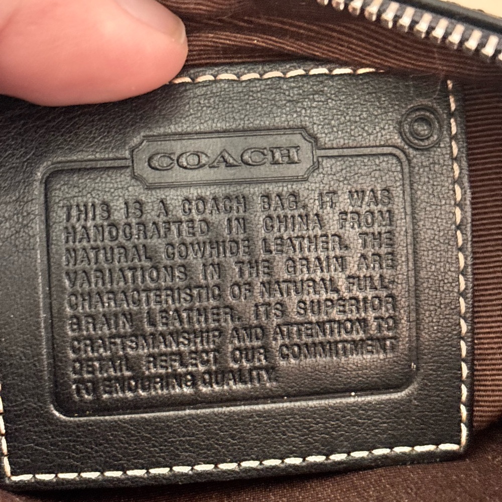 COACH SoHo Vintage Black & Brown Leather Wristlet - Picture 11 of 11